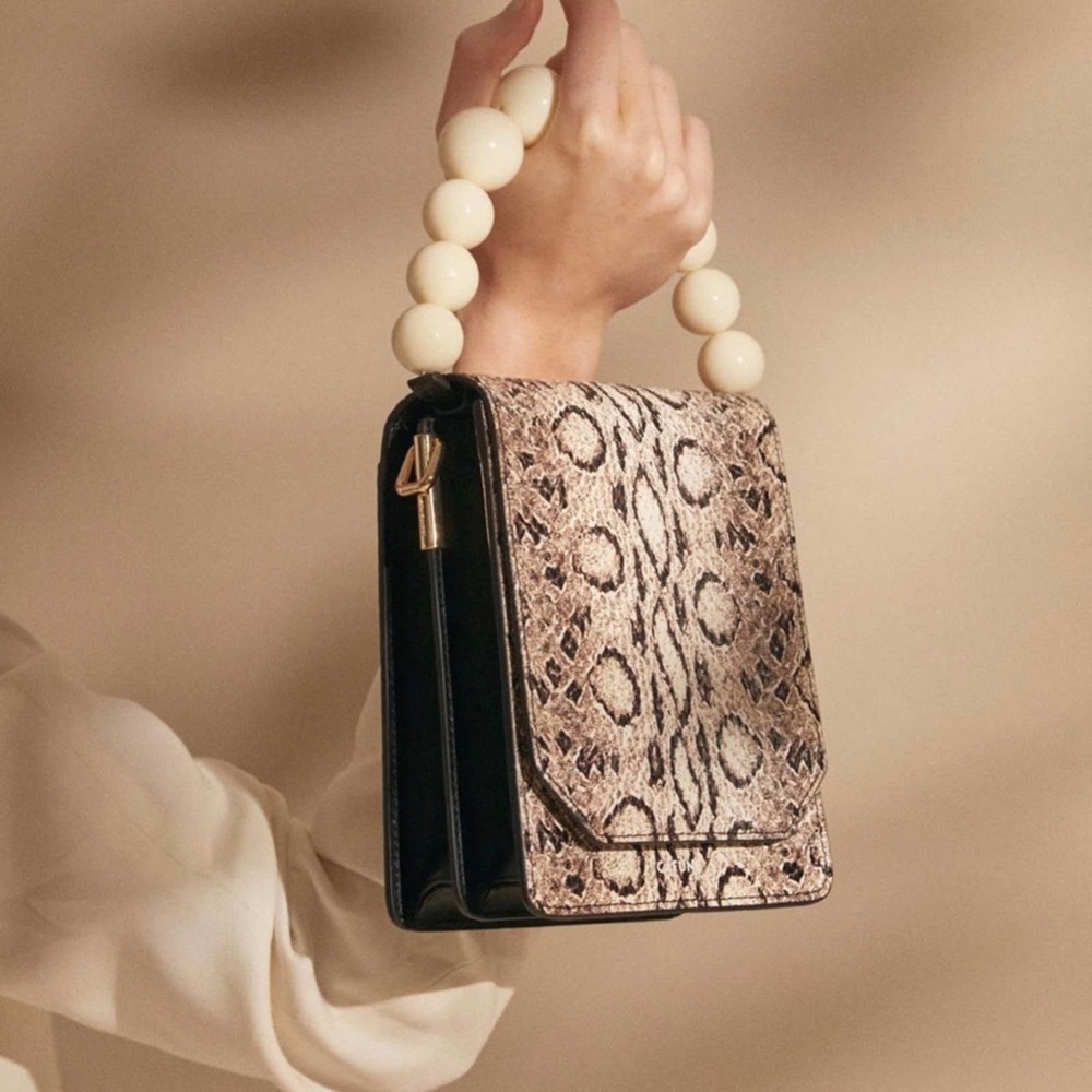 Cafune Bellows Leather Crossbody Shoulder Bag